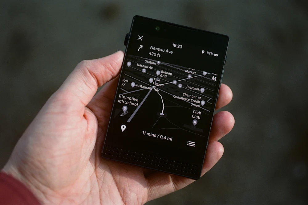 Light Phone : météo et double authentification arrivent, mais le vrai tournant c'est le SDK