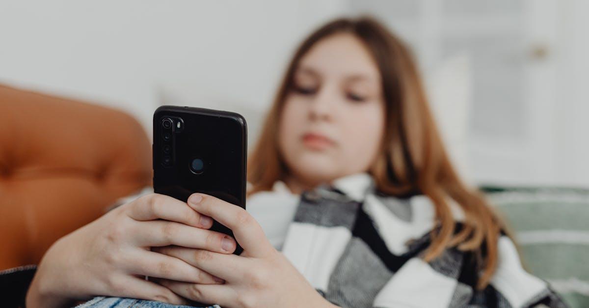 Addiction by design : le bilan humain du smartphone sur la Gen Z, et ce qui menace la Gen Alpha