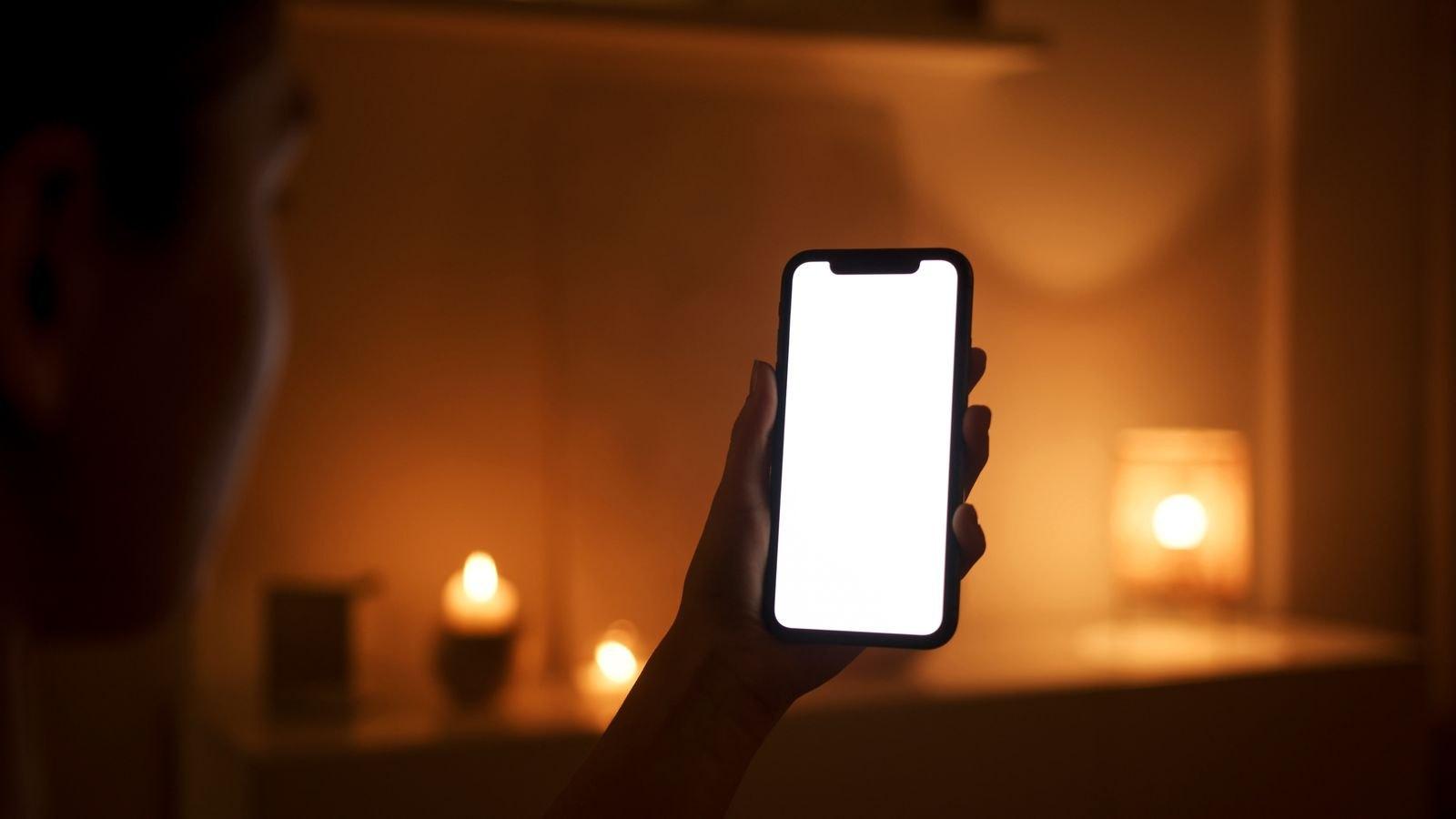 Dumbphone tactile : lequel choisir sans retomber dans le smartphone ?