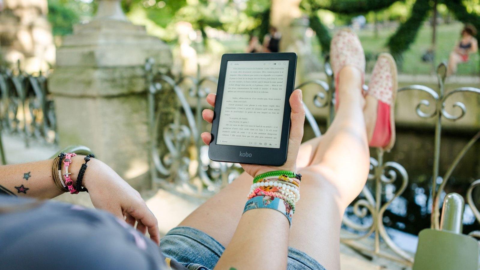 Liseuse de poche : laquelle glisser à la place de votre téléphone ?